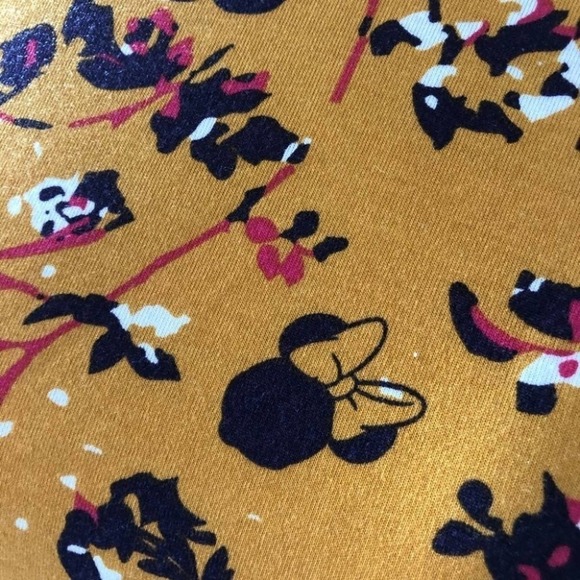 3/$20 LuLaRoe Randy Tee Minnie Mouse - Picture 3 of 4